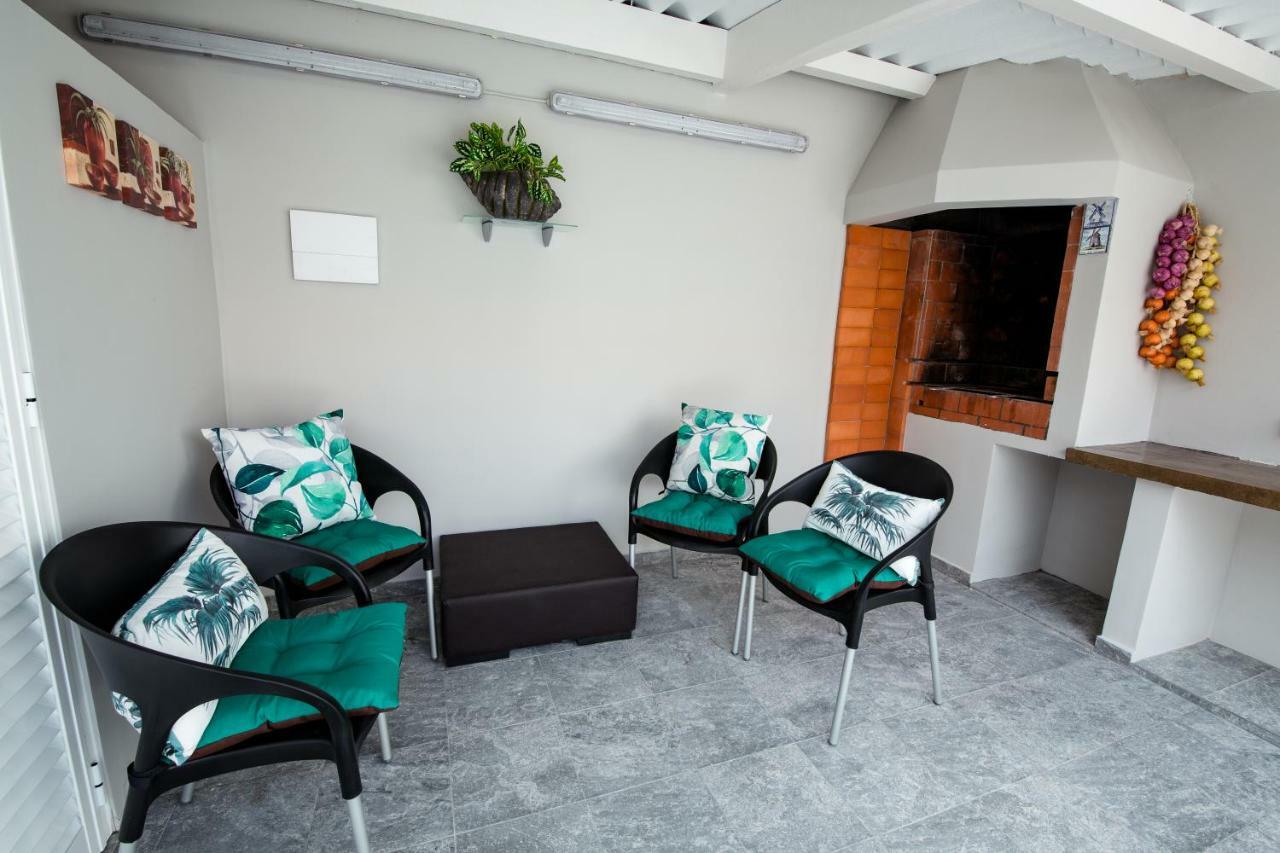 Seaside Azores Villa With Natural Pool, Terrace & Barbecue Capelas Buitenkant foto